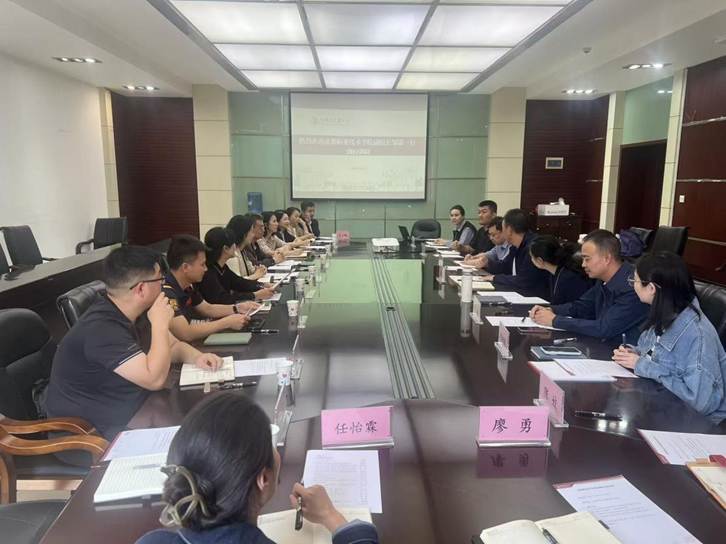 0759c384e100ff80526eaaca3d96f083