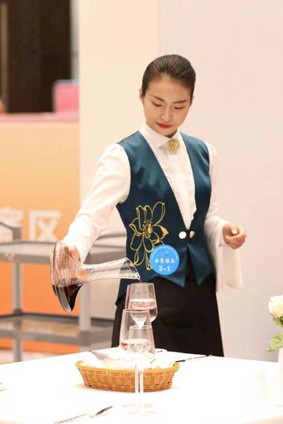 说明: 9d2341002f1951a3303c925622a3455 说明: 9d2341002f1951a3303c925622a3455