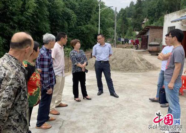 成职扶贫教师深入贫困村大排查 整改推进脱贫攻坚