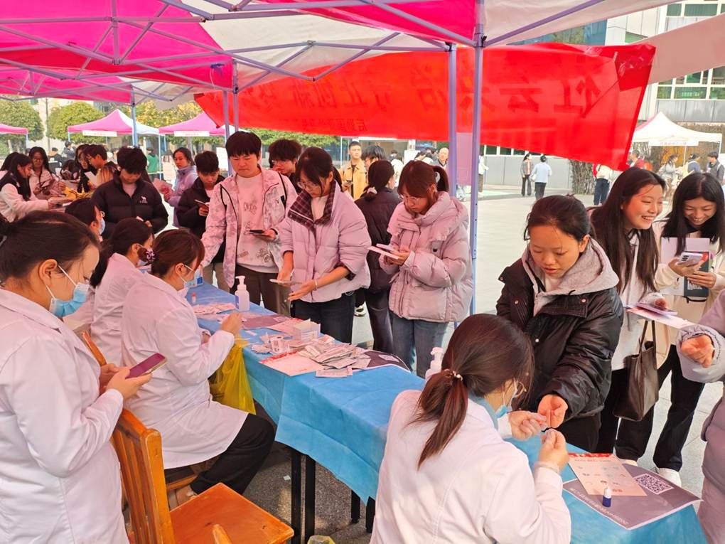 5d2d225f5b716cbc6e2bd1f04150ed54